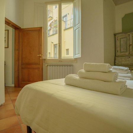 פירנצה Tranquil Suite Near Museums And Train Station מראה חיצוני תמונה